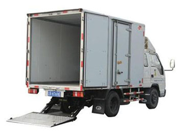 折疊式汽車(chē)尾板